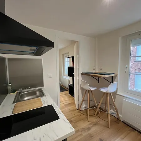 La Ruche Arrageoise - Parking Gratuit - Cozy - Grand Lit - Long Sejour Apartment Arras Exterior photo