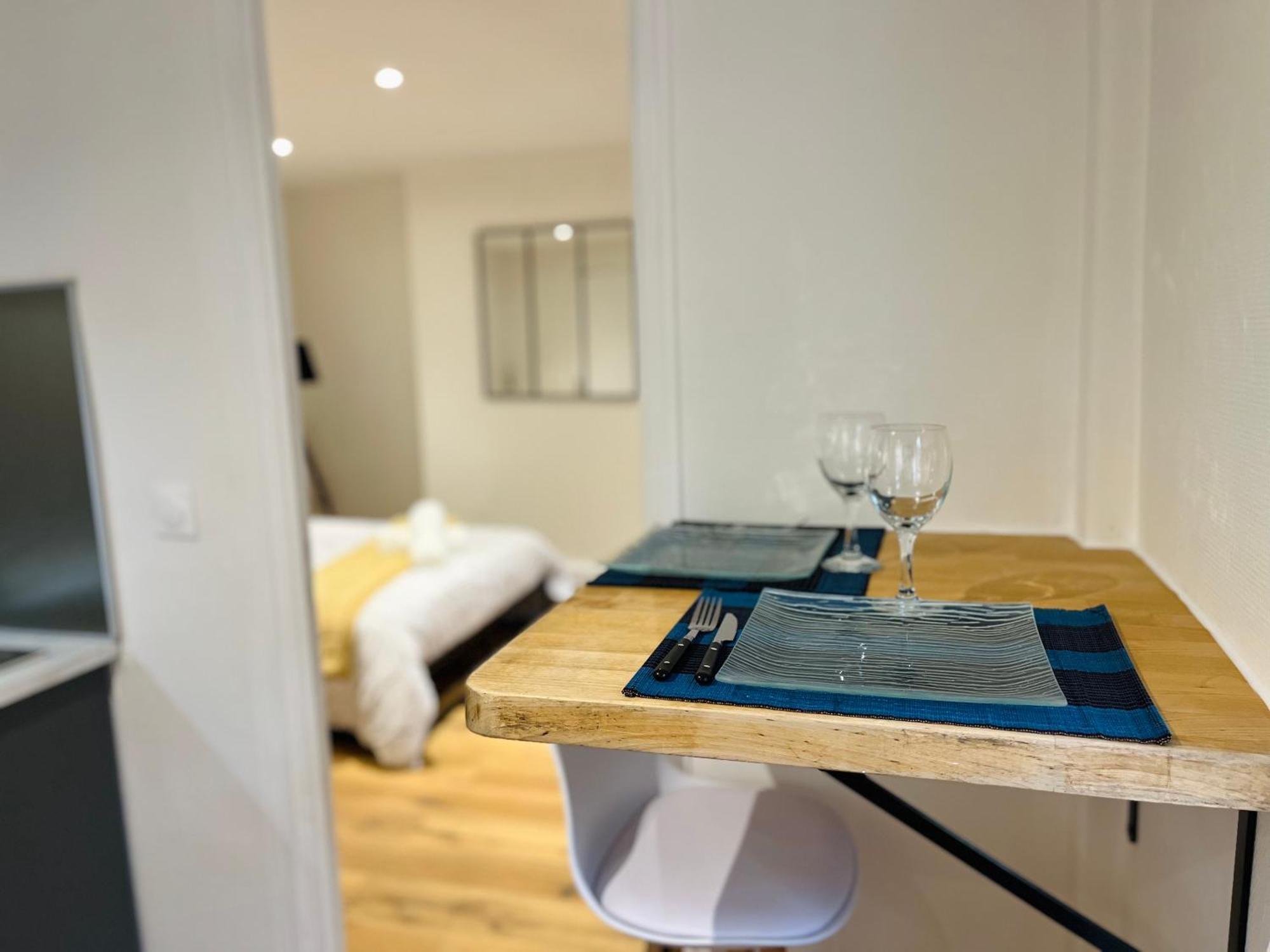 La Ruche Arrageoise - Parking Gratuit - Cozy - Grand Lit - Long Sejour